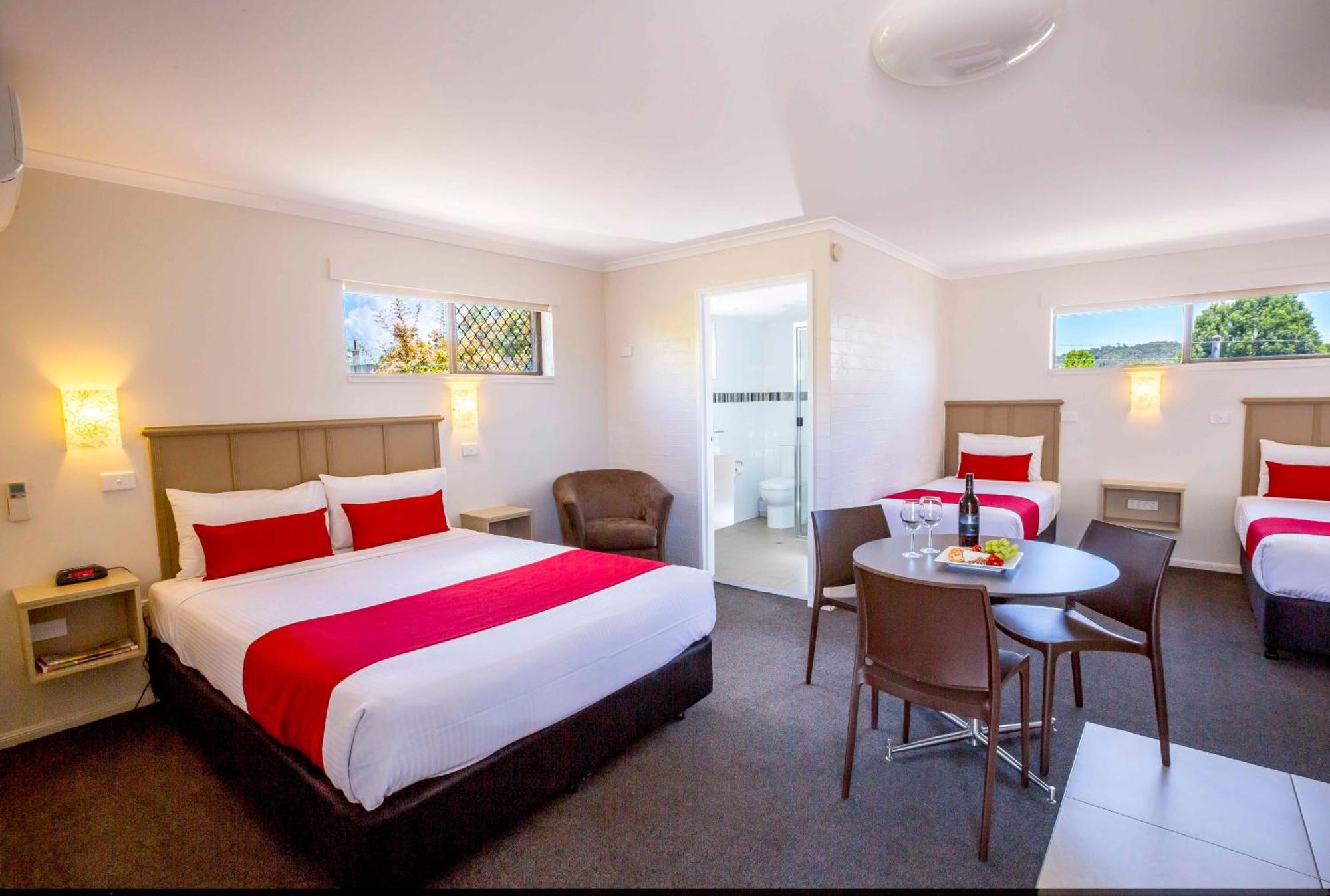 Apple & Grape Motel Stanthorpe Exterior photo
