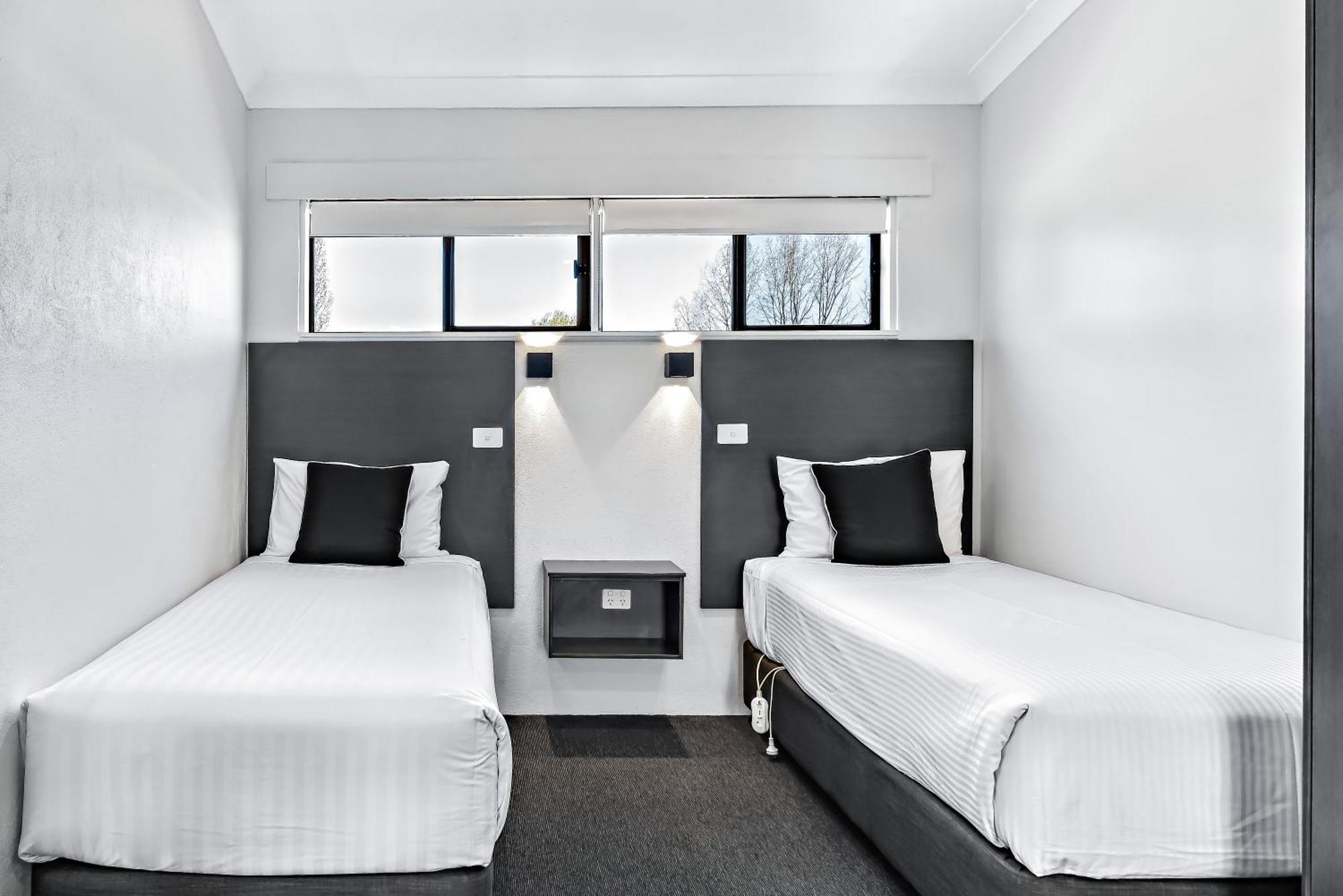 Apple & Grape Motel Stanthorpe Exterior photo